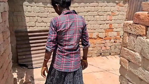 एक शानदार भारतीय महिला एक सुंदर शरीर के साथ अपने पहले हार्डकोर मुठभेड़ का अनुभव करती है और एक गंदे आंतरिक स्खलन प्राप्त करती है।
