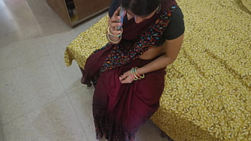एक गाँव की भारतीय गृहिणी का अपने देवर के साथ हिंदी में सेक्स का मसालेदार वीडियो।