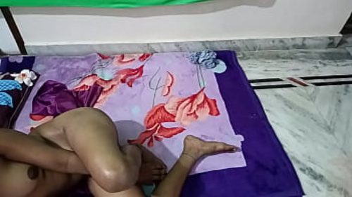 भारत की युवा हिंदू लड़कियां एक जंगली सेक्स एपिसोड में