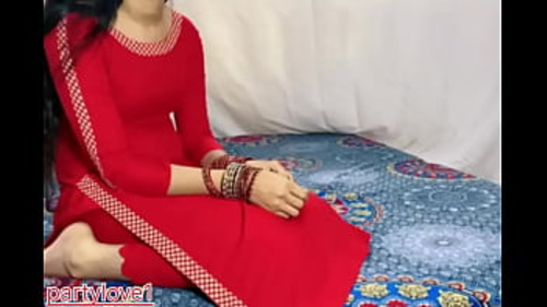 भाभी शादी के दौरान एक और आदमी के साथ सेक्सुअल एक्टिविटी में लिप्त होती है