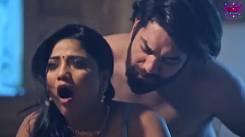 हसीना का एक देसी प्रेमी के साथ जुनूनी मुठभेड़।