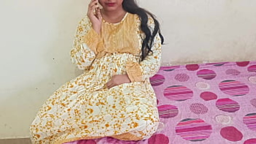 अल्पाना बंगालीएक्सएक्स विभिन्न पोजीशन में एक भावुक अंतरजातीय मुठभेड़ का अनुभव करती है।