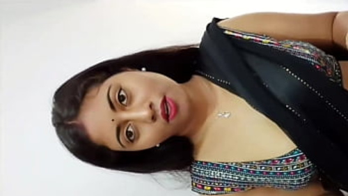 आकाश और अदिति आर्य को सीढ़ियों पर तीव्र एनल पेनिट्रेशन मिलता है