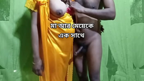 एक बांग्लादेशी आदमी और औरत के बीच एक गर्म डॉगी स्टाइल रोमांच, एक रोमांचक चेहरे के चरमोत्कर्ष के साथ समाप्त होता है।